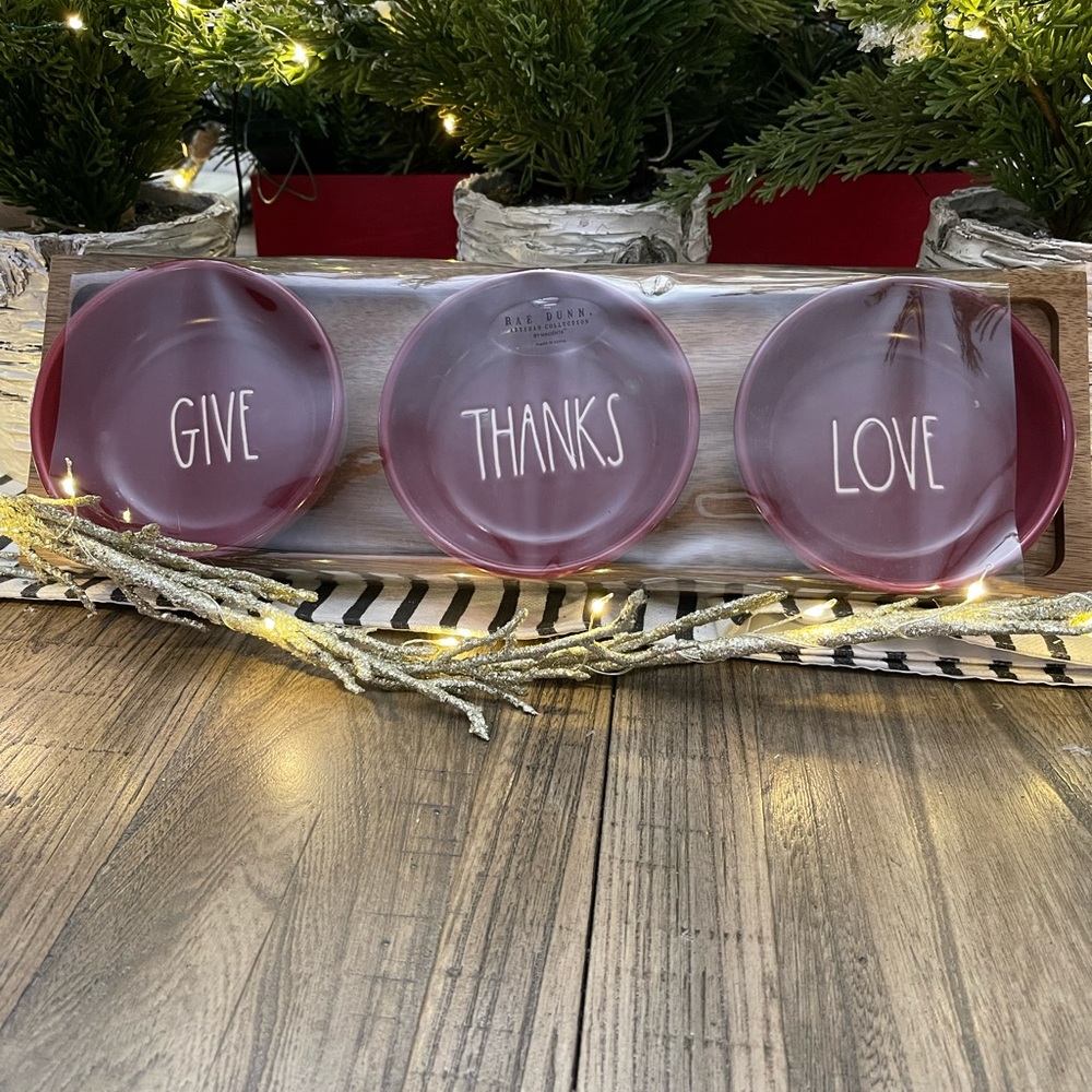 New in Box - Rae Dunn “GIVE, THANKS, LOVE” 4pc Tasting Bowl Set w/Wooden Tray